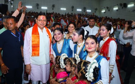 उत्तराखंड सरकार का युवाओं के प्रति समर्पण: सीएम धामी ने ऋषिकुल कॉलेज में आयोजित युवा कार्यकर्ता सम्मेलन में भाग लिया