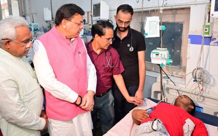 मनसा देवी भगदड़: मृतकों के लिए पांच लाख मुआवज़ा, सीएम धामी ने किया शोक व्यक्त, घायल श्रद्धालुओं का जाना हालचाल