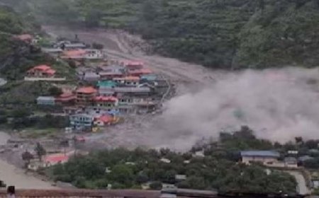 उत्तरकाशी बादल फटने की घटना: धराली में चार की मौत, कई लोग मलबे में दबे