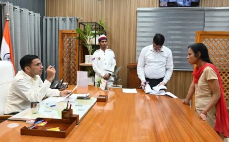 जिला प्रशासन ने असहाय माता की बेटी शिवानी की शिक्षा के लिए बढ़ाया हाथ