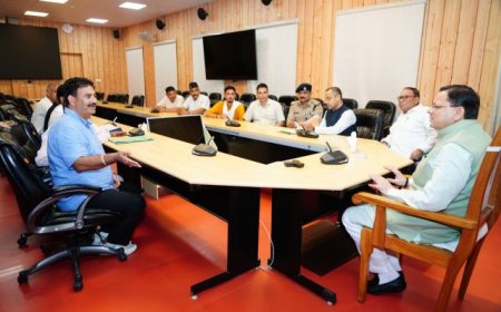 मुख्यमंत्री ने राजकीय शिक्षक संघ के पदाधिकारियों से की महत्वपूर्ण बैठक