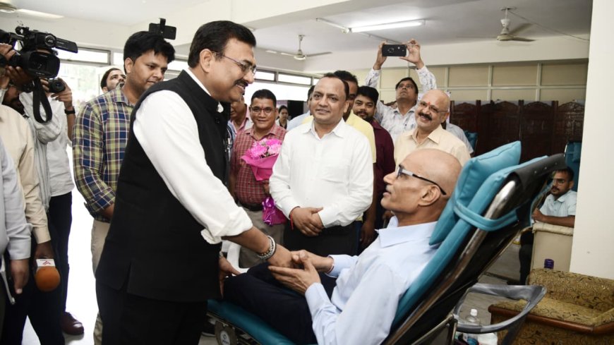 सचिवालय संघ और स्वास्थ्य विभाग ने सफलतापूर्वक आयोजित किया स्वास्थ्य एवं रक्तदान शिविर