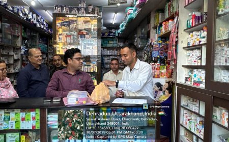 उत्तराखंड सरकार की पैनी नज़र: बच्चों के लिए प्रतिबंधित कफ सिरप पर चढ़ाई, मेडिकल स्टोरों से हुई जब्ती