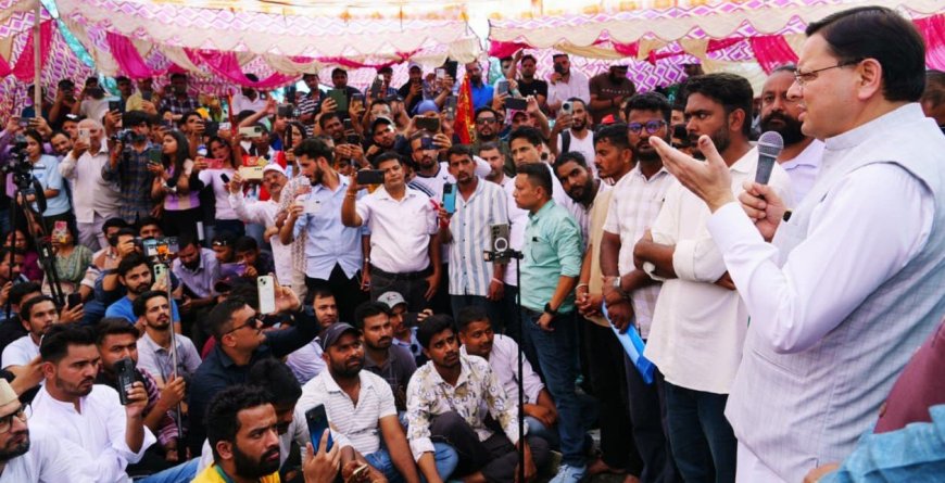 UKSSSC पेपर लीक: सीएम धामी ने युवाओं से की मुलाकात, सीबीआई जांच की दी सहमति