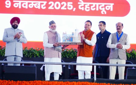 सीएम का आभार करने पहुंचे ऊखीमठ नगर पंचायत के जन प्रतिनिधि