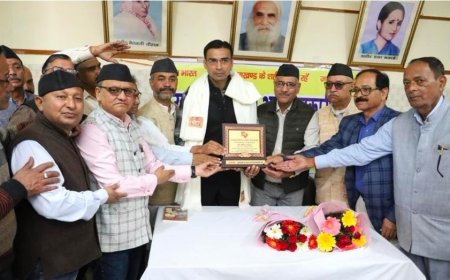 डीएम देहरादून सविन बंसल ने बनाई अपने बेहतरीन कार्यों से लोकप्रिय पहचान, इसलिए राज्य आंदोलनकारी मंच ने दिया मित्र सम्मान