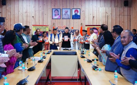 वरिष्ठ और जाने-माने पत्रकार व लेखक जय सिंह रावत की पुस्तक ‘उत्तराखंड राज्य का नवीन राजनीतिक इतिहास’ का लोकार्पण