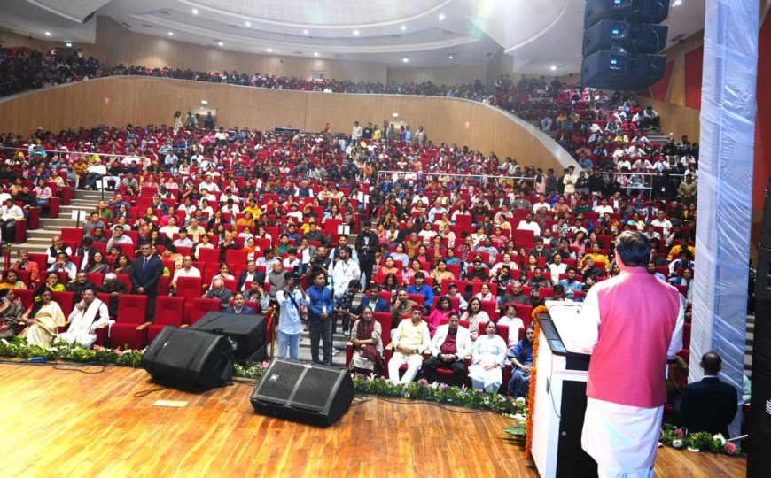 मुख्यमंत्री धामी ने किया हिमालय निनाद उत्सव में प्रतिभाग, अस्वस्थ्स कलाकारों की मासिक पेंशन में की तीन हजार की बढ़ोतरी