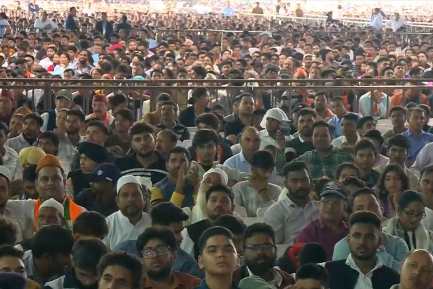 राज्य स्थापना की रजत जयंती समारोह में उमड़ी ऐतिहासिक भीड़, एक लाख 50 हजार लोगों के पहुंचने का अनुमान