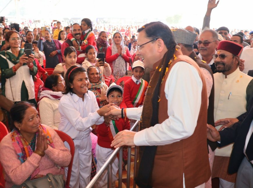 बड़ी खबरः गौचर में पिथौरागढ़ की तर्ज पर 18 सीटर हेलीसेवा प्रारम्भ किये जाने की मुख्यमंत्री ने की घोषणा