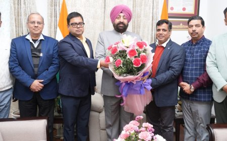 Dehradun:-पब्लिक रिलेशंस सोसाइटी ऑफ इंडिया के प्रतिनिधिमंडल ने राज्यपाल गुरमीत सिंह से की शिष्टाचार भेंट,13 से 15 दिसंबर तक आयोजित होने वाली 47वीं ऑल इंडिया पब्लिक रिलेशंस कॉन्फ्रेंस के लिए किया आमंत्रित