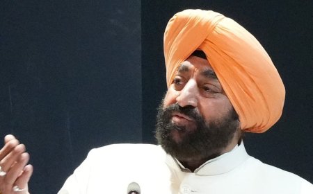 Uttarakhand:-राज्यपाल गुरमीत सिंह एवं सीएम धामी भारत रत्न अटल बिहारी वाजपेयी जी की जयंती के अवसर पर उनका भावपूर्ण स्मरण करते हुए दी सुशासन दिवस की बधाई एवं शुभकामनाएं