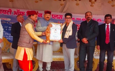 देहरादून के जोगीवाला क्षेत्र में अहिल्याबाई होलकर पुरस्कार से वरिष्ट पत्रकार शीशपाल गुसाईं सहित 11 विशिष्ट व्यक्तित्व सम्मानित