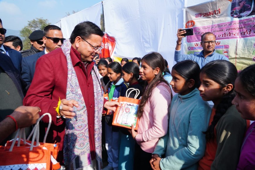 सीएम ने ‘जन-जन की सरकार, जन-जन के द्वार‘ अभियान के तहत खैरीमान सिंह में आयोजित शिविर का किया निरीक्षण