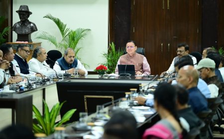 सीएम हेल्पलाइन 1905: लंबित शिकायतों का त्वरित समाधान सुनिश्चित करने का मुख्यमंत्री का आदेश