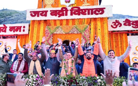 Chardham Yatra 2026: बदरीनाथ मंदिर के कपाट खुलते ही श्रद्धालुओं में छा गया आस्था का नशा