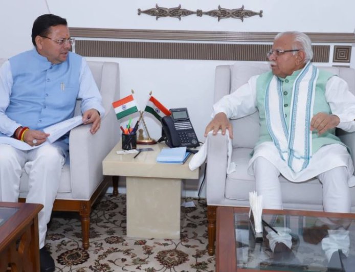 दिल्ली में सीएम धामी: मनोहर लाल खट्टर से महत्वपूर्ण मुलाकात और उत्तराखंड की बड़ी मांगें
