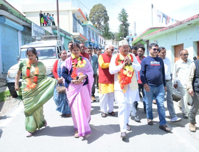 कैबिनेट मंत्री भरत सिंह चौधरी का जखोली विकासखंड में क्षेत्र भ्रमण, जनता की समस्याएं सुनीं