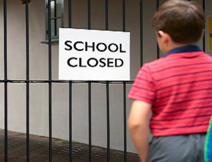 देहरादून में सभी स्कूलों की छुट्टी! DM ने जारी किए आदेश