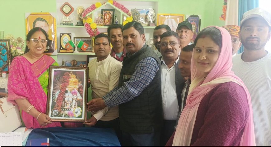 भाजपा अनु0मोर्चा रुद्रप्रयाग के पदाधिकारियों की शिष्टाचार भेंट केदारनाथ विधायक से