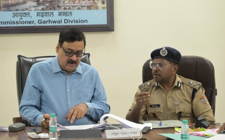 गढ़वाल आयुक्त की कड़ी पहल: लैंड फ्रॉड मामलों पर 45 का निस्तारण और उचित कार्रवाई के आदेश