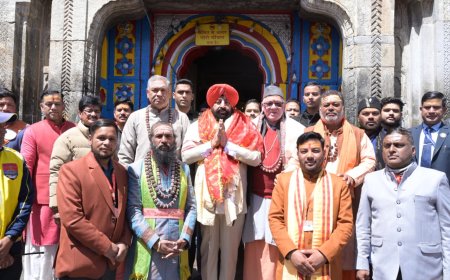 राज्यपाल गुरमीत सिंह का केदारनाथ धाम दौरा, श्रद्धालुओं से संवाद एवं स्वच्छता पर जोर