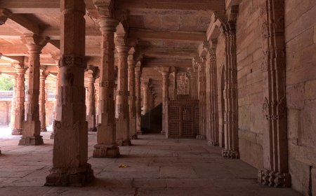 धार भोजशाला मामला: हाईकोर्ट ने किया मंदिर के रूप में मान्यता, मुस्लिम पक्ष सुप्रीम कोर्ट में करेगा अपील