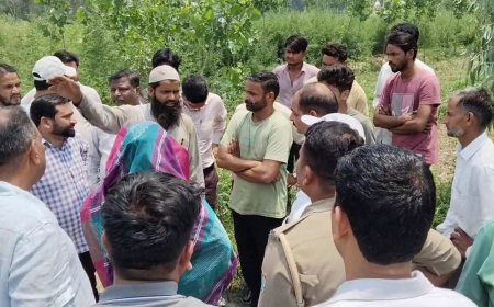 गांव में मिश्रित गंदा पानी, बच्चों के स्कूल जाने में कठिनाई, ग्रामीणों में बढ़ता रोष