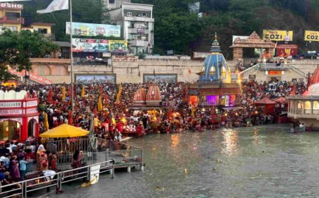 गंगा दशहरा उत्सव: हरिद्वार में श्रद्धालुओं का आस्था का सैलाब और हर-हर गंगे के जयघोष