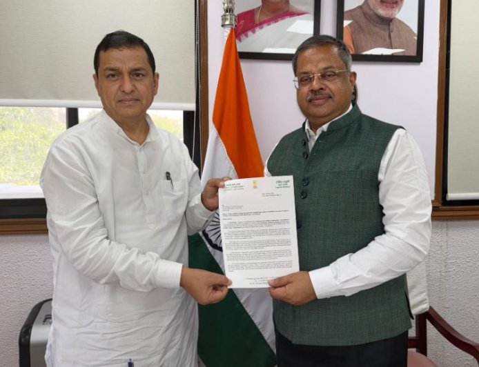 लालढांग-चिल्लरखाल मार्ग पर जल्द मिलेगी राहत, सांसद अनिल बलूनी की CEC चेयरमैन से महत्वपूर्ण मुलाकात
