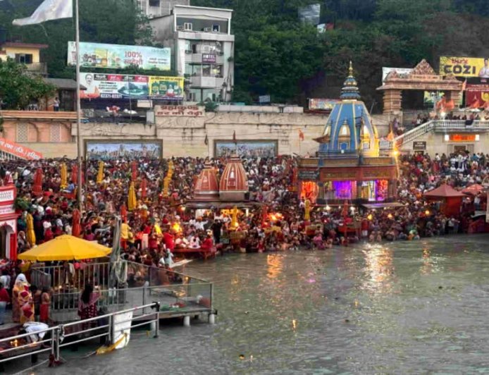 गंगा दशहरा उत्सव: हरिद्वार में श्रद्धालुओं का आस्था का सैलाब और हर-हर गंगे के जयघोष