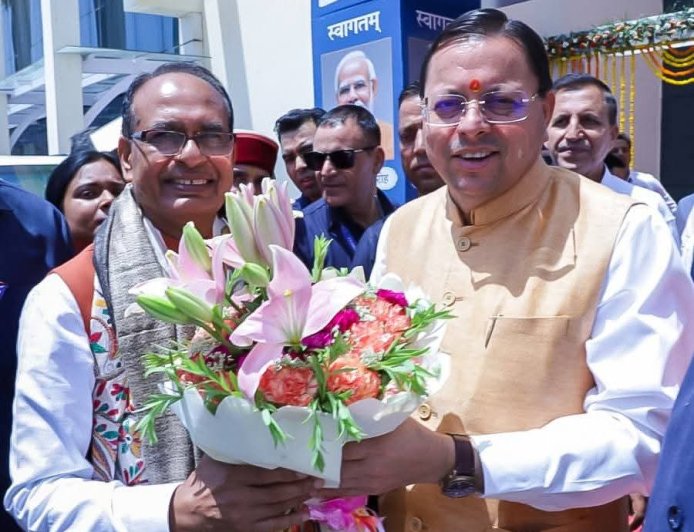 शिवराज सिंह की नई पुस्तक ‘अपनापन’ का विमोचन: मुख्यमंत्री धामी की विशेष उपस्थिति