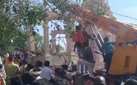 परभणी मंदिर हादसा: हनुमान मंदिर की छत गिरने से 6 श्रद्धालुओं की मौत, 30-40 लोग मलबे में फंसे