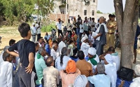 आगरा: ग्रेटर आगरा टाउनशिप का काम दोबारा शुरू, किसानों का धरना जारी