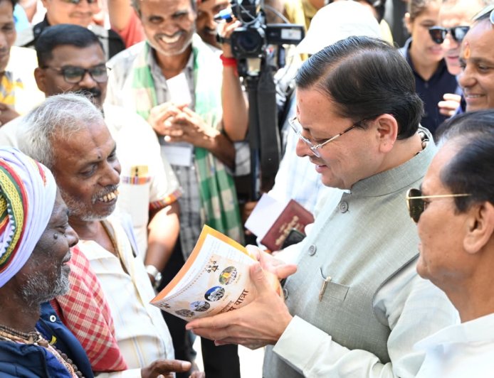 सीएम धामी का ऋषिकेश ट्रांजिट कैंप का अचानक निरीक्षण, श्रद्धालुओं से ली गई यात्रा व्यवस्थाओं पर फीडबैक