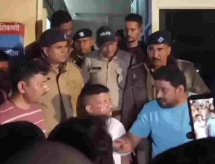 उत्तराखंड: नैनीताल के कांस्टेबल पर लगा छेड़छाड़ का आरोप, निलंबित