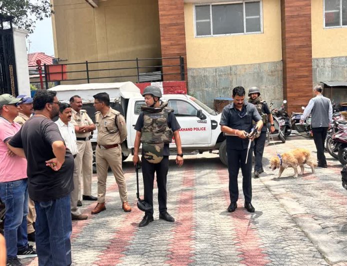 उत्तराखंड बम धमकी: चारधाम की सुरक्षा कड़ी, एजेंसियां अलर्ट
