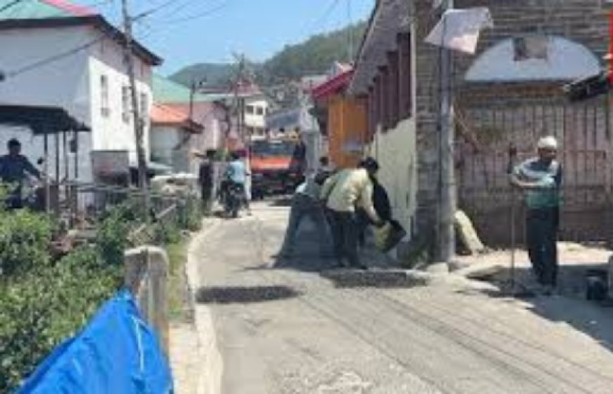 उत्तराखंड की सड़कें: हताशा और संघर्ष की कहानी