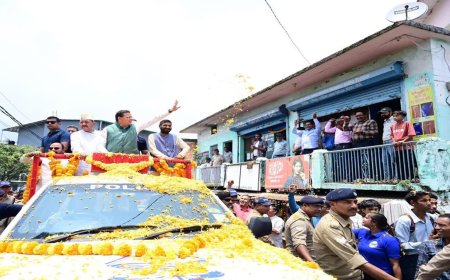 गोपेश्वर रोड शो: सीएम धामी का भव्य स्वागत, करोड़ों की विकास परियोजनाओं की घोषणा