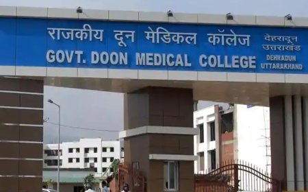 दून अस्पताल में मरीज की जान बचाने में ढील: डॉक्टरों की लापरवाही से बढ़ा विवाद