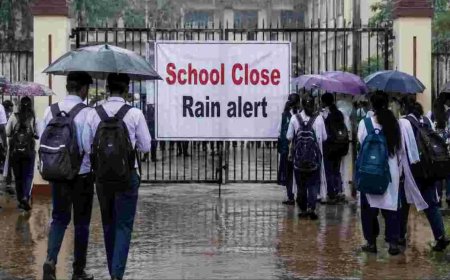 Uttarakhand school Holiday: बागेश्वर में 30 जुलाई को सभी स्कूल बंद, भारी बारिश का अलर्ट जारी