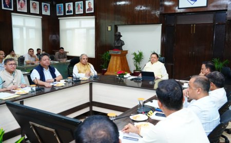 CM Helpline 1905: सीएम धामी ने शिकायतों के निस्तारण में ढिलाई पर दिए सख्त निर्देश