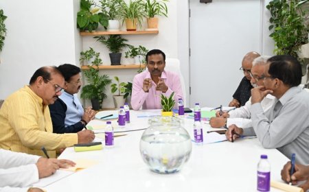 देहरादून: अपर मुख्य निर्वाचन अधिकारी की अध्यक्षता में सर्वदलीय बैठक, मतदाता सूची पुनरीक्षण पर चर्चा
