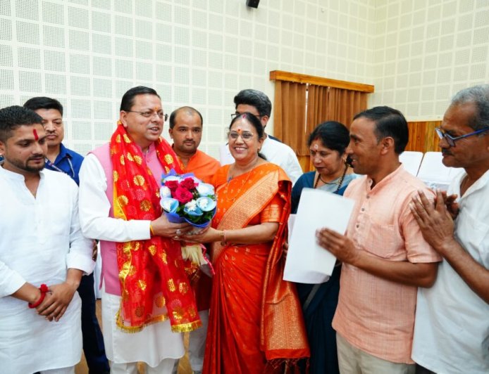 केदारनाथ विधायक आशा नौटियाल ने सीएम धामी से की शिष्टाचार भेंट, क्षेत्र के विकास पर चर्चा