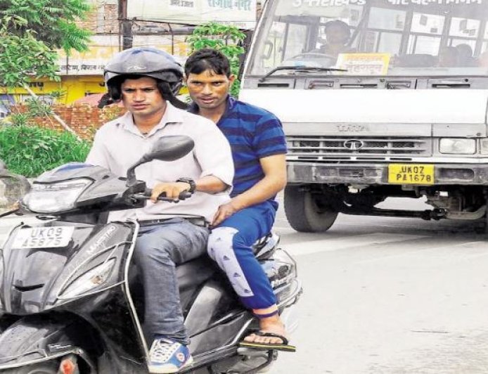 देहरादून में डबल हेलमेट नहीं पहनने पर चुपचाप कटेंगे चालान, जानें कैसे करें सुरक्षा सुनिश्चित