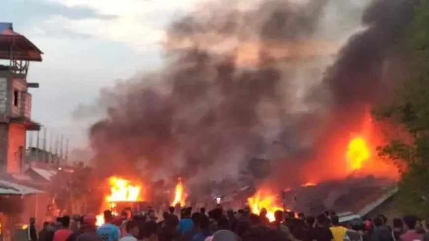 Naga Village Attack : मणिपुर में नगा गांव पर हमला, नौ घर जलाए गए; चर्च में भी लगाई आग