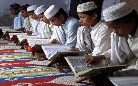 धामी सरकार का सबसे बड़ा एक्शन, पूरी तरह बदल गया मदरसों का सिस्टम