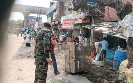 कानपुर में नालों और सार्वजनिक मार्गों से 22 अतिक्रमण हटाए गए