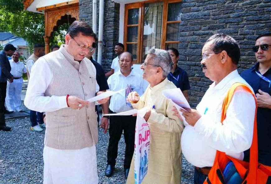जनसुनवाई में CM धामी ने सुनीं लोगों की समस्याएं, अधिकारियों को दिए त्वरित समाधान के निर्देश